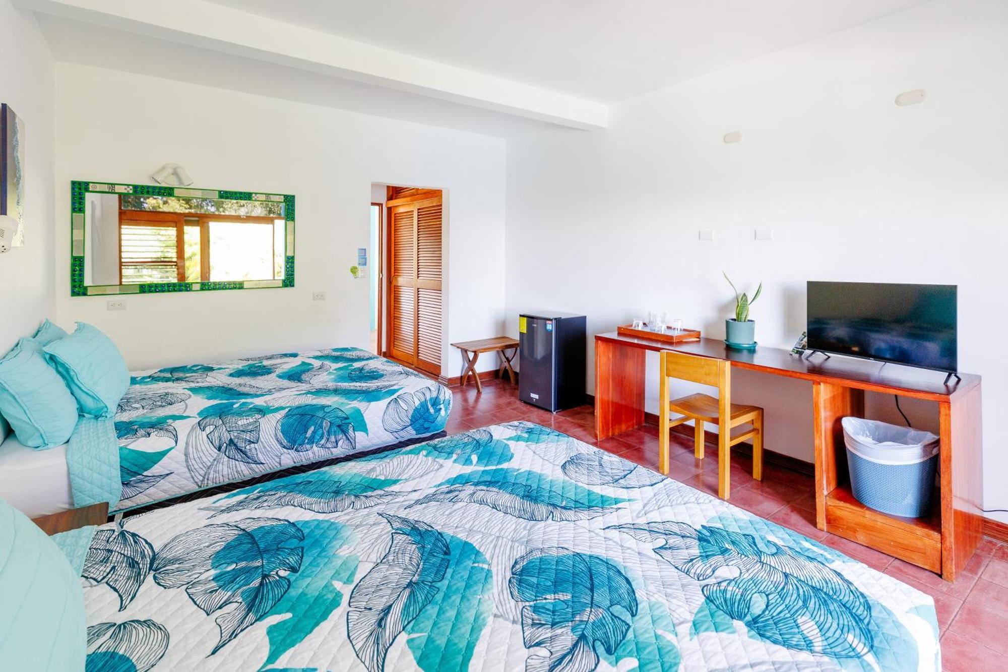 Hotel Planeta Sano Manuel Antonio Eksteriør billede